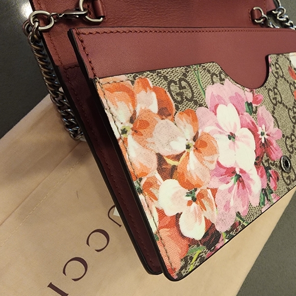 ✨️🌸👛GUCCI 410082GG Supreme Monogram Bloom purse 👛 with chain - Picture 4 of 16